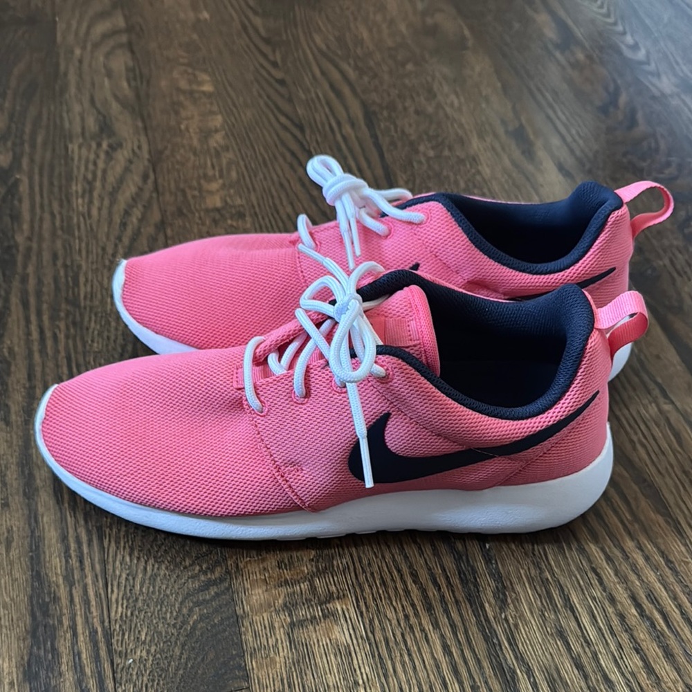 Nike Pink and navy Athletic Shoes